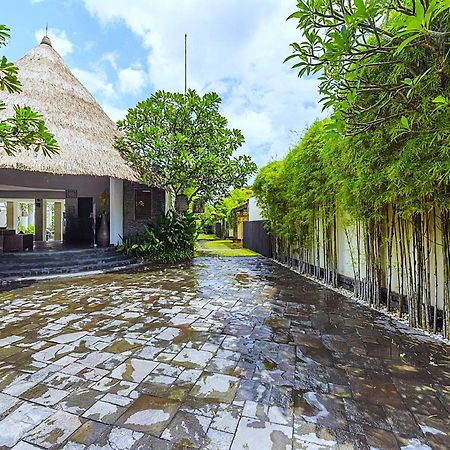 Villa Diana Bali 16 Bedrooms Seminyak Exterior foto